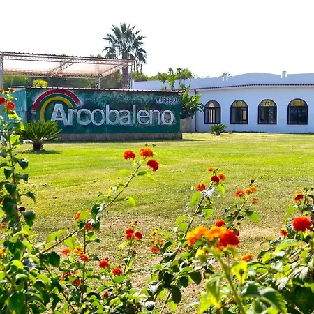 Parco vacanze Villaggio Arcobaleno *
